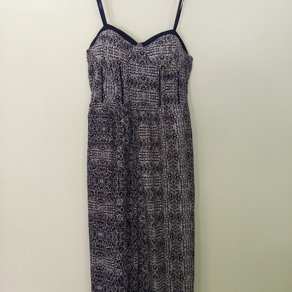 Wide Leg Jumpsuit - Picture 2 of 5